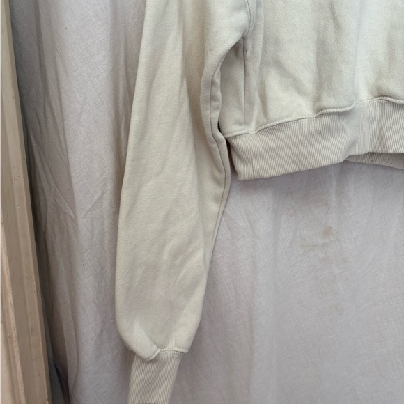 Wild Fable Cream White Cropped Sweatshirt Women’s XS Crew neck Pullover - Picture 3 of 8